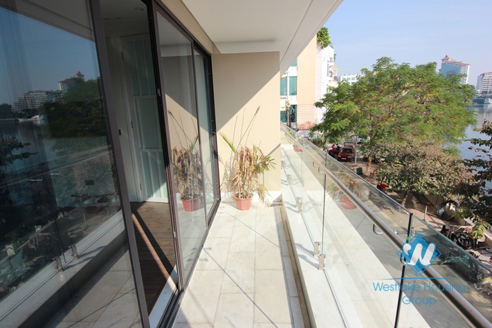 Nice 02-bedroom apartment with lake view in Vu Mien, Tay Ho, Ha Noi for rent